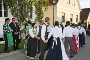 Mladinska folklorna skupina Lintvar